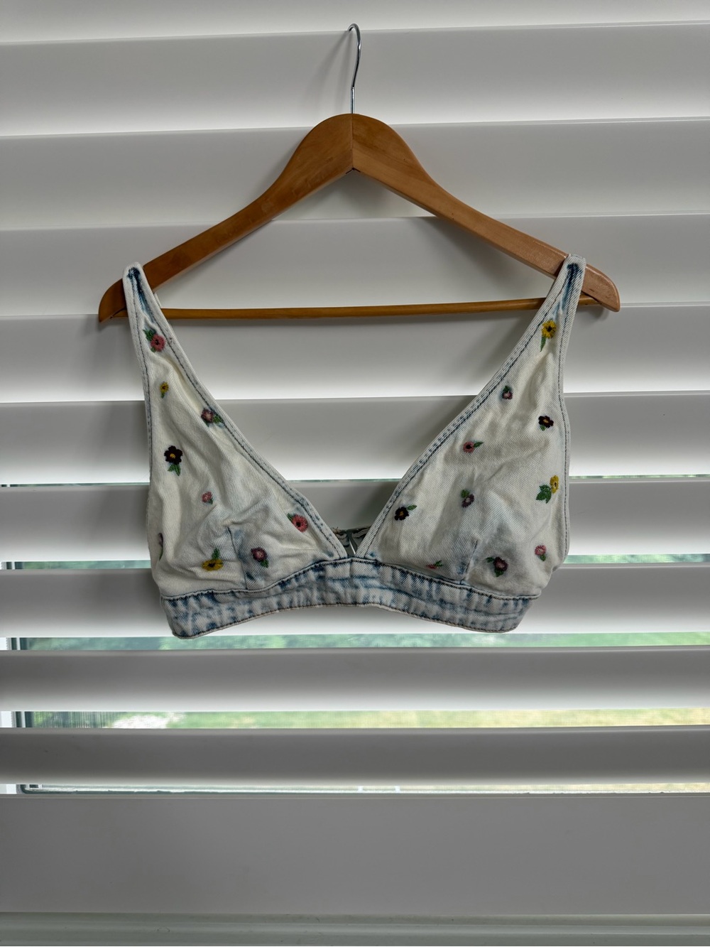 White Floral Embroidered Bralette
